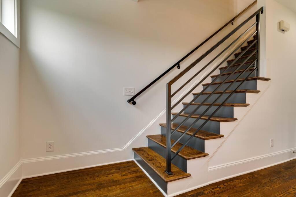 Perfectly Located-walk To Bars- Close To Broadway Nashville