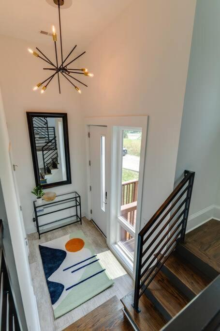 Holiday home Perfectly Located-walk To Bars- Close To Broadway Nashville